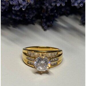 925 STERLING SILVER GOLD PLATED CZ RING SIZE 7.5